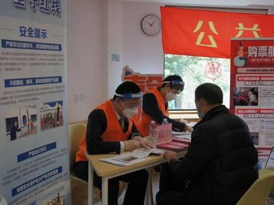 徐匯一街道開展安全咨詢服務(wù)進(jìn)社區(qū)活動，你偶遇了嗎？